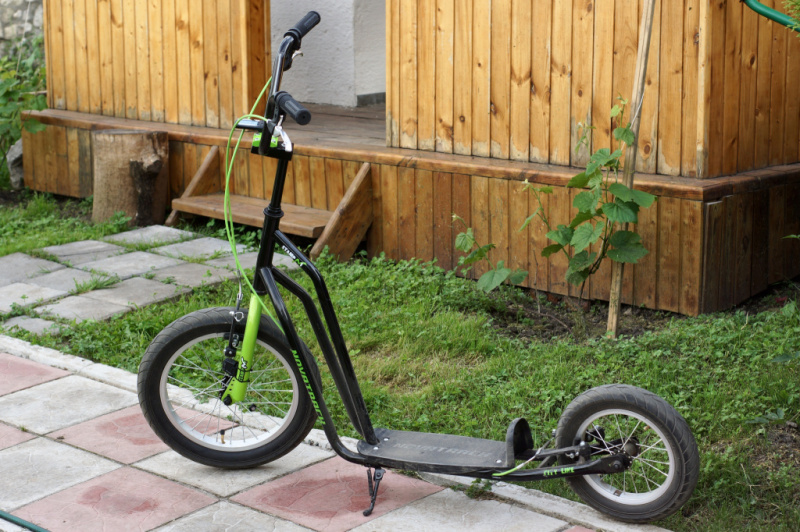 НЕгородской самокат: на чем кататься на даче и за городом НЕгородской самокат: на чем кататься на даче и за городом